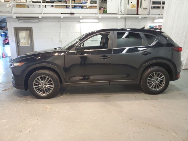 2017 Mazda CX-5 Touring photo 2