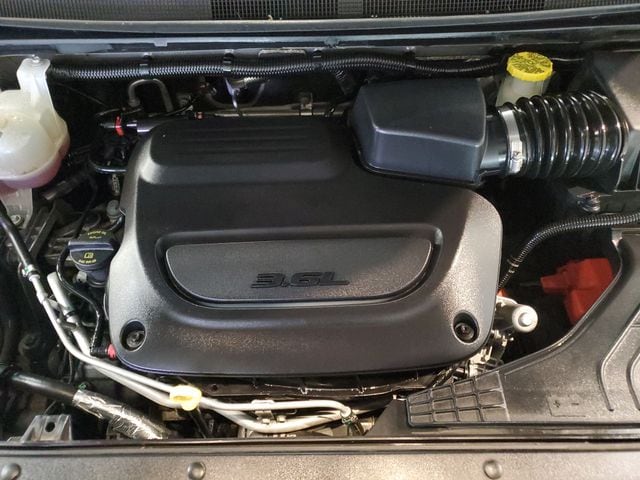2023 Chrysler Pacifica Touring L - Photo 24