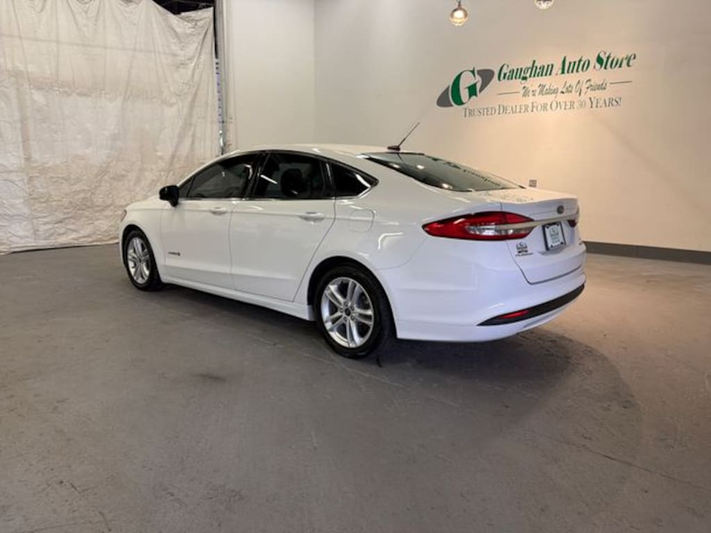 Used 2018 Ford Fusion Hybrid SE Sedan