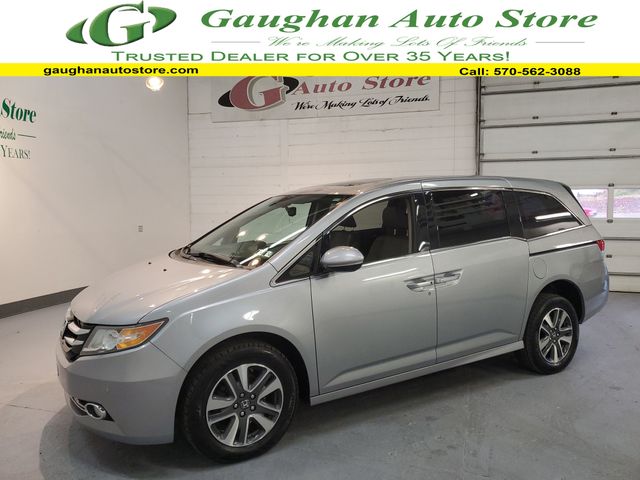 2017 Honda Odyssey Touring's photo