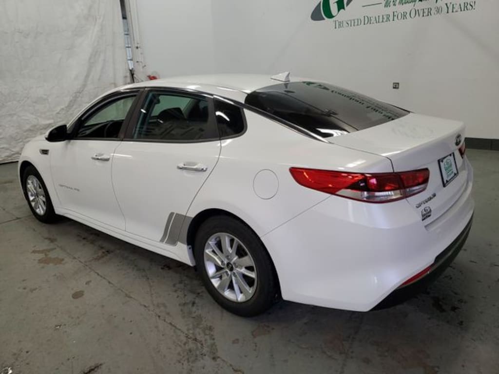 Used 2017 Kia Optima LX Sedan