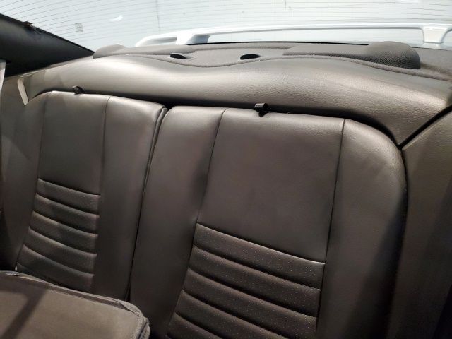 2004 Ford Mustang GT Deluxe - Photo 22