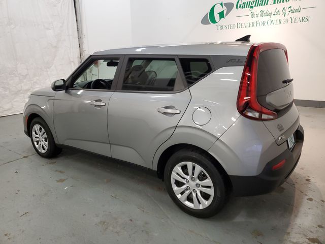 2022 Kia Soul LX photo 2
