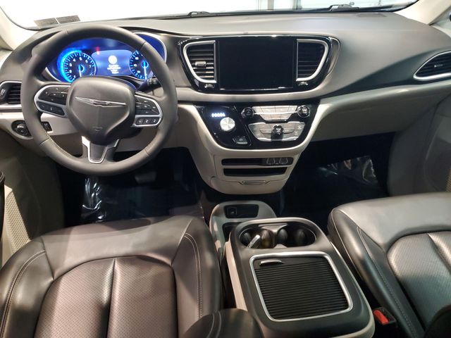 2023 Chrysler Pacifica Touring L - Photo 14