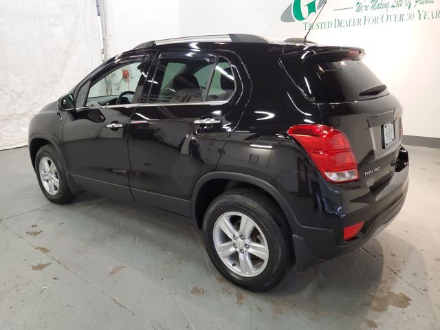 2020 Chevrolet Trax LT photo 3