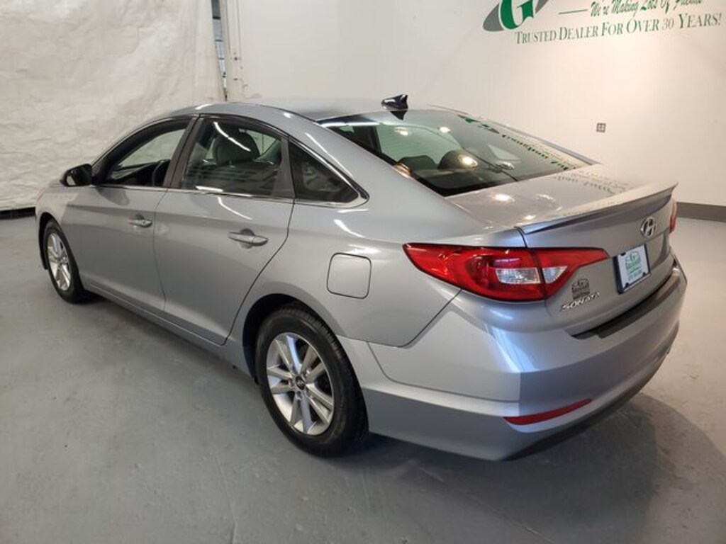 Used 2015 Hyundai Sonata SE w/PZEV Sedan