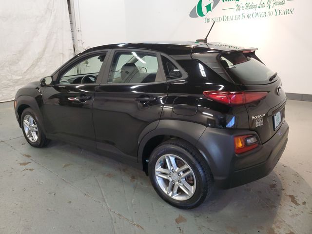 2021 Hyundai Kona SE photo 3