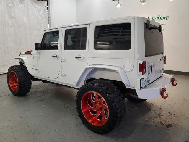 2016 Jeep Wrangler Unlimited Sahara photo 3