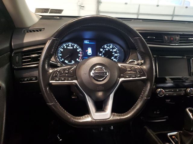 2019 Nissan Rogue SV - Photo 14