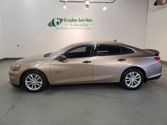 2018 Chevrolet Malibu 1LT photo 2