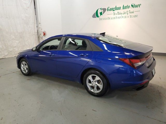 2022 Hyundai Elantra SE photo 3