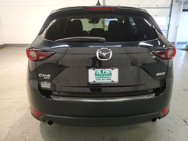2017 Mazda CX-5 Touring photo 4