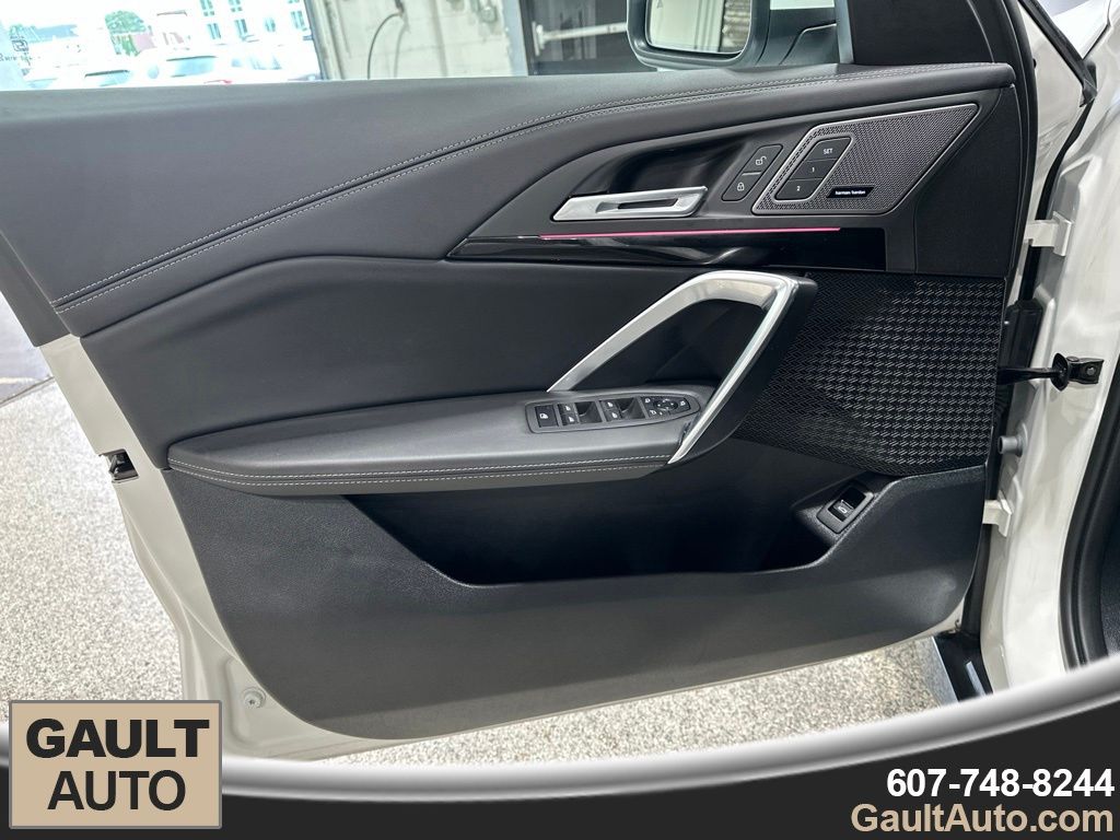 2026 BMW X1 28i - Photo 11
