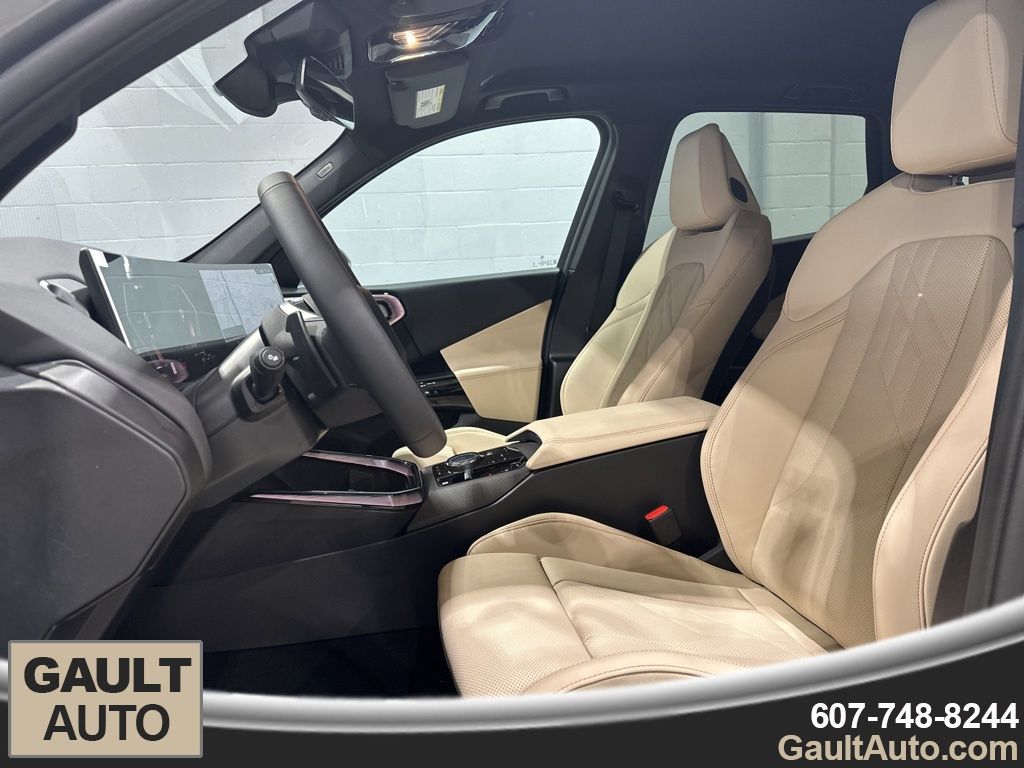 2026 BMW X3 30 - Photo 13