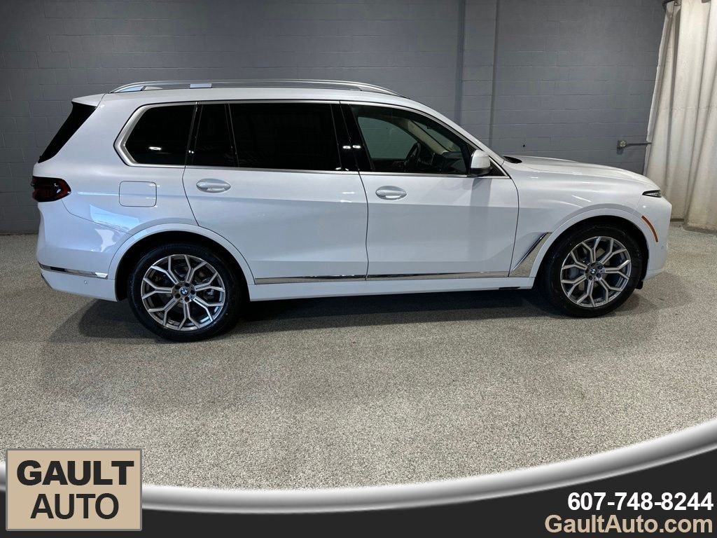 New 2027 BMW X7 xDrive40i SUV