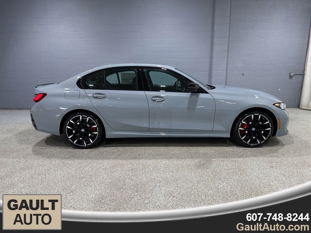New 2026 BMW 330i xDrive Sedan