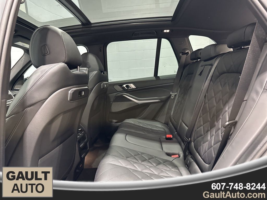2026 BMW X5 40i - Photo 16