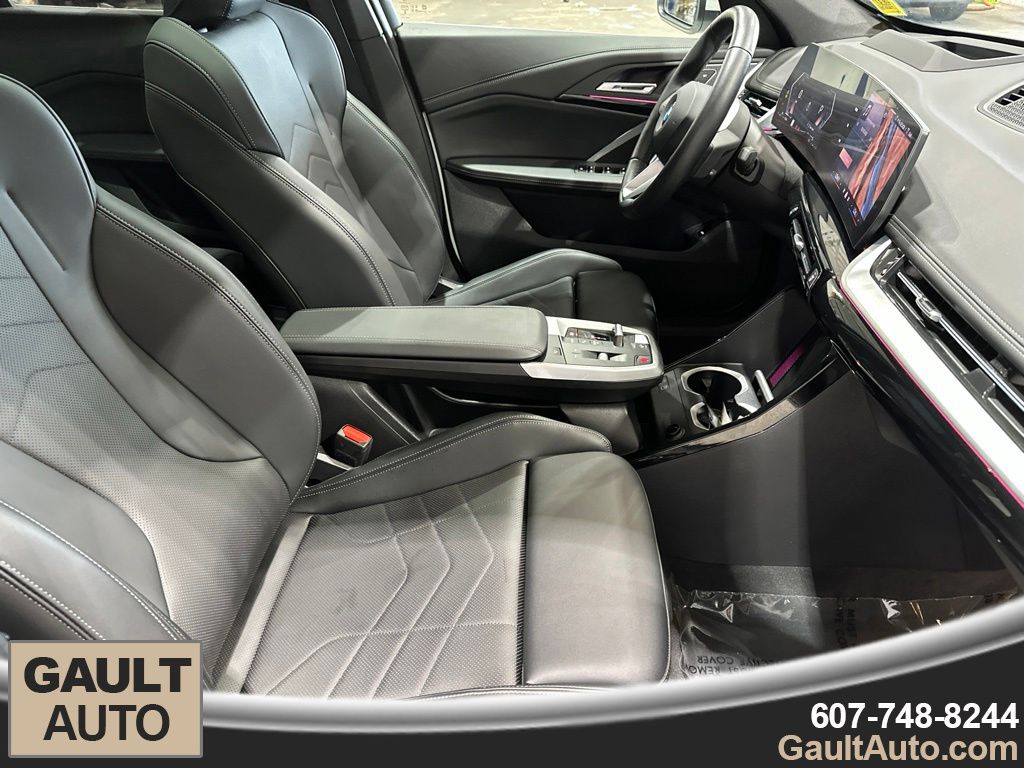 2026 BMW X1 28i - Photo 17