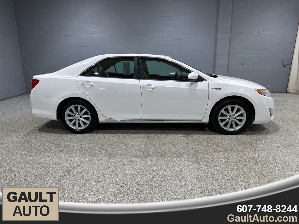 Used 2014 Toyota Camry XLE Hybrid with VIN 4T1BD1FK3EU107017 for sale in Endicott, NY