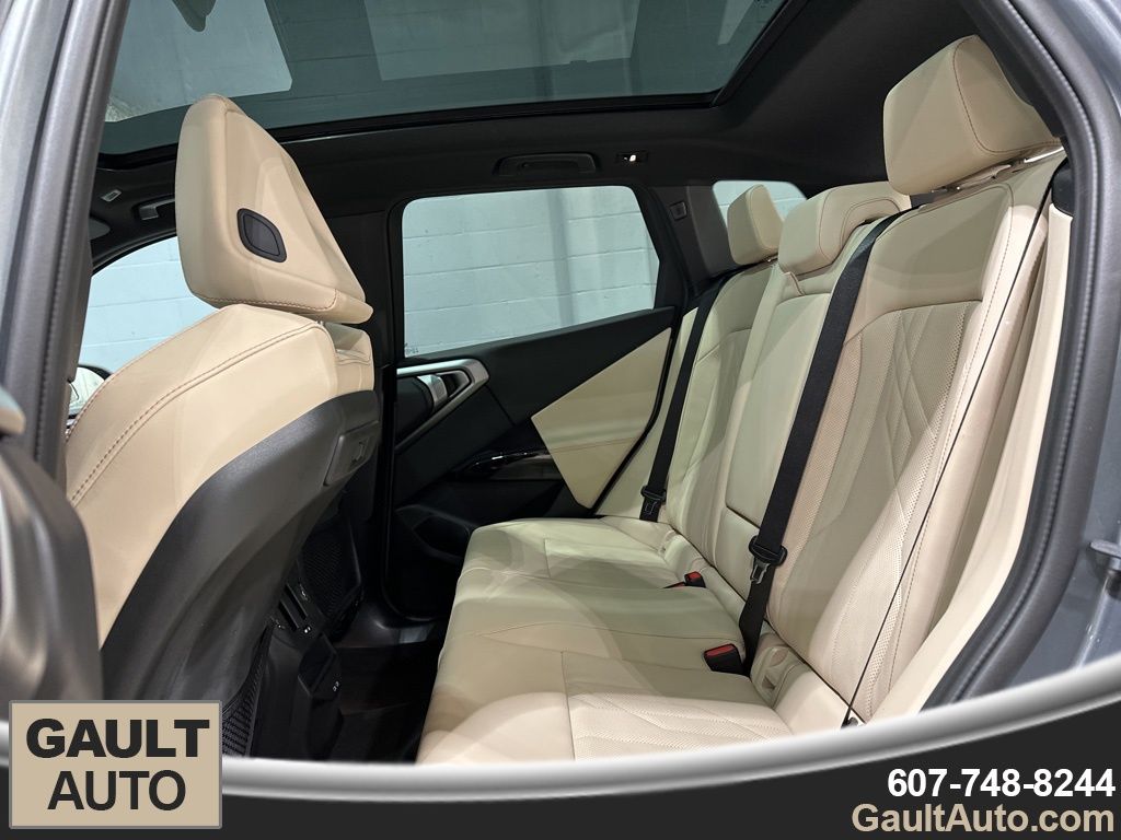 2026 BMW X3 30 - Photo 16