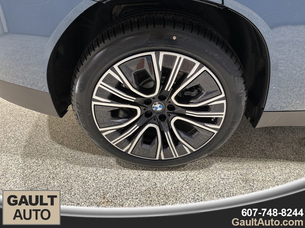 2026 BMW X3 30 - Photo 21