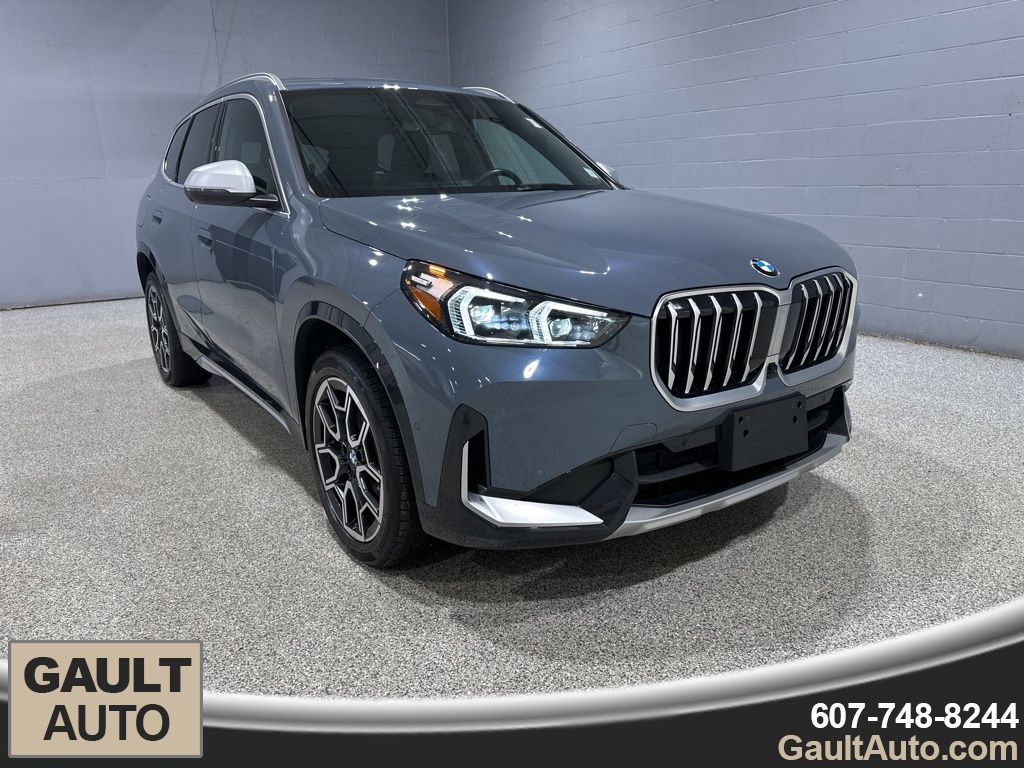 2024 BMW X1 28i's photo