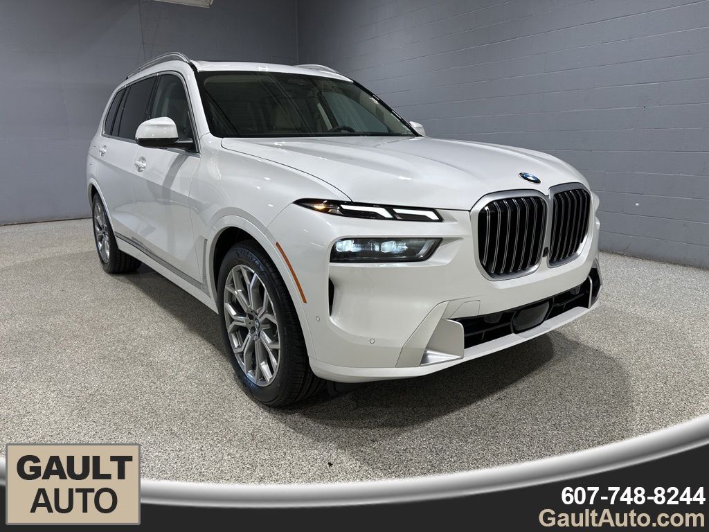 2026 BMW X7 40i's photo