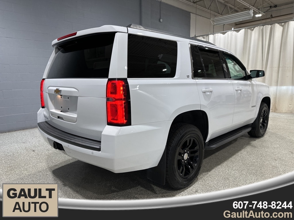 2019 Chevrolet Tahoe LT photo 3