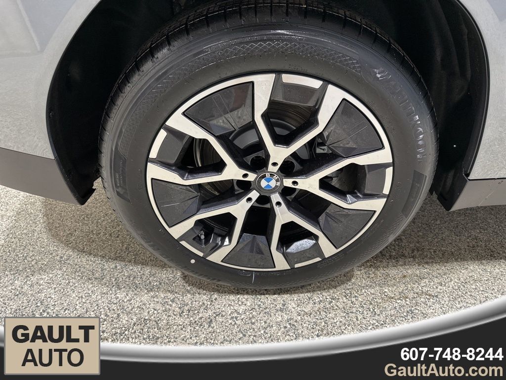 2026 BMW X3 30 - Photo 22