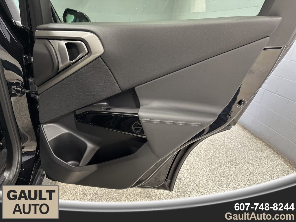 2026 BMW X3 30 - Photo 19