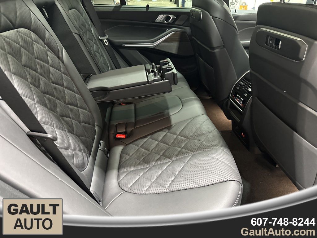 2026 BMW X5 40i - Photo 21