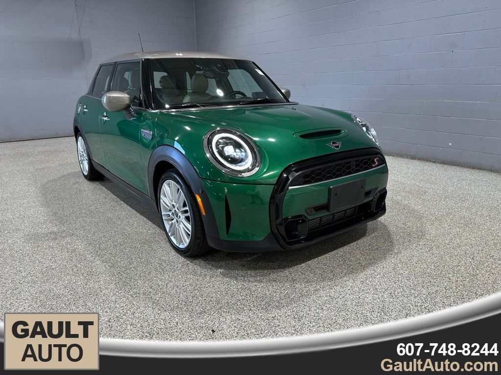 2024 MINI Hardtop 4 Door
