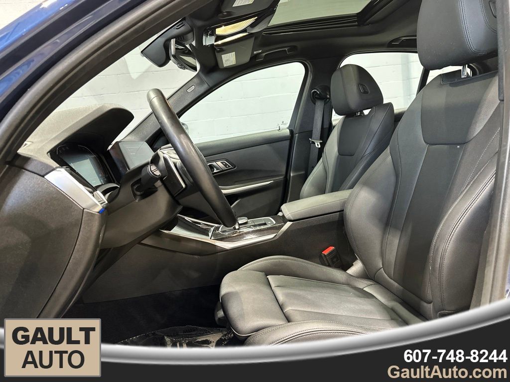 2021 BMW 3 Series 330i - Photo 13