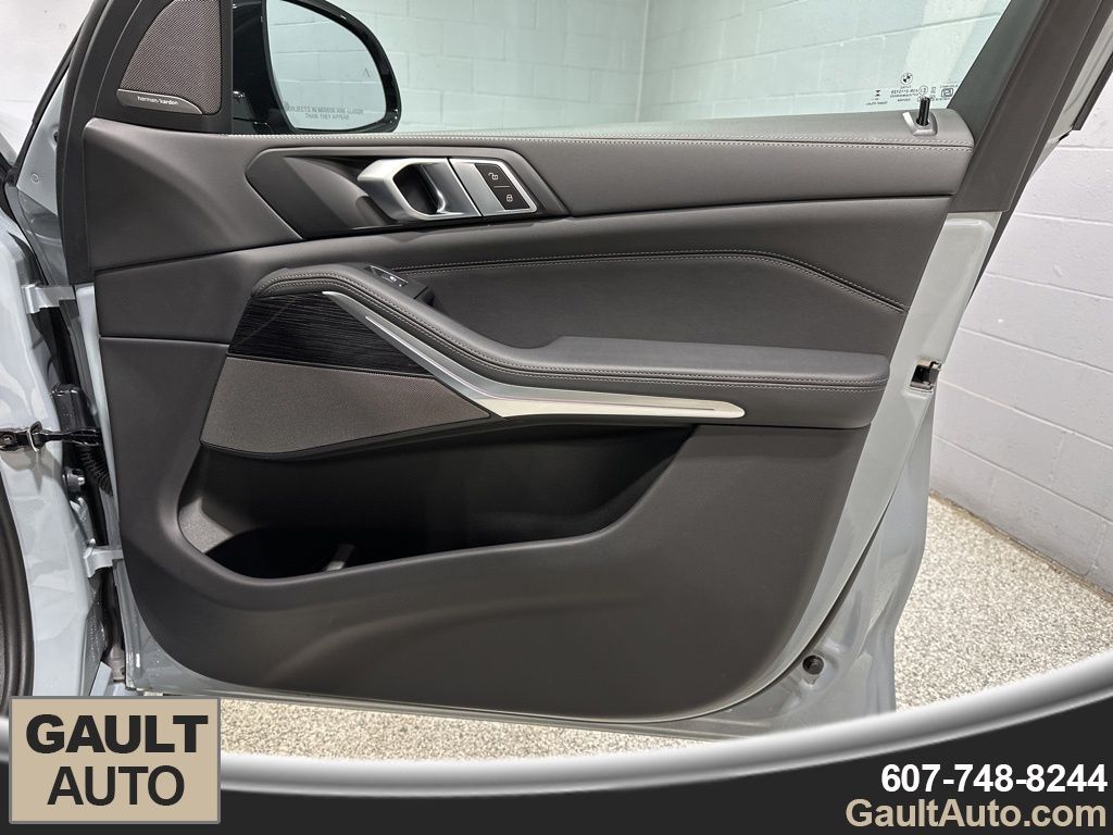 2026 BMW X5 40i - Photo 18