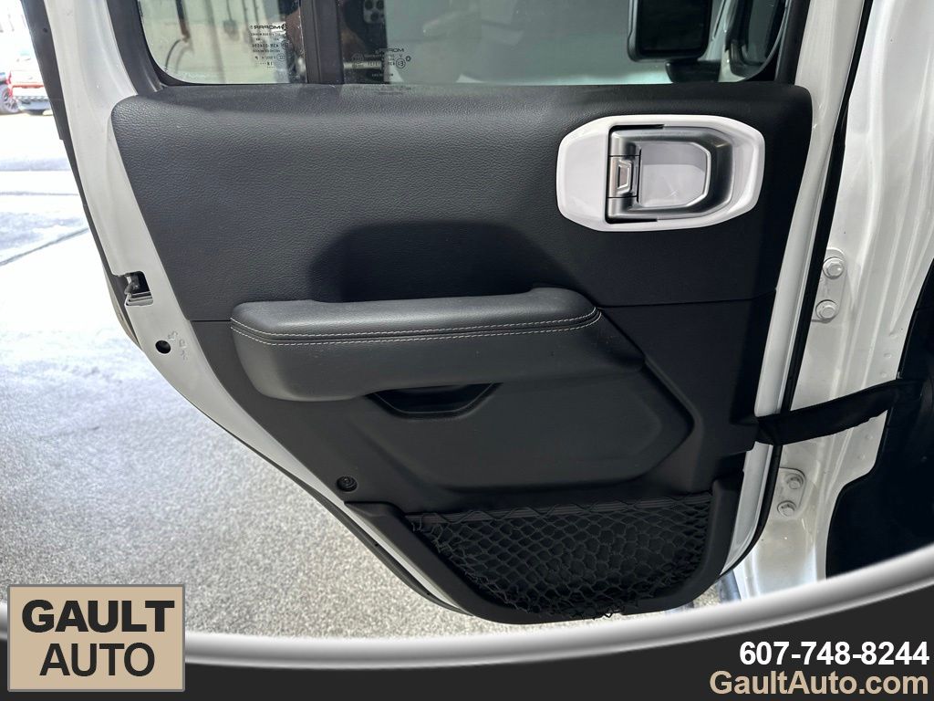 2019 Jeep Wrangler Unlimited Sahara - Photo 14