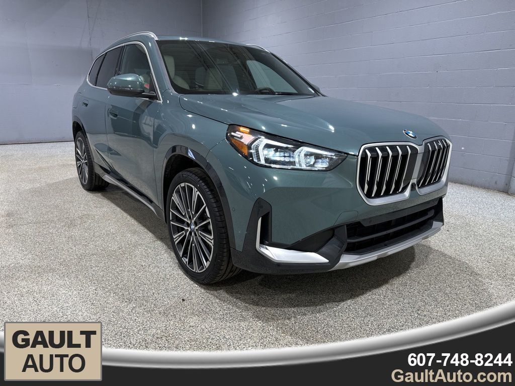 2026 BMW X1 28i's photo
