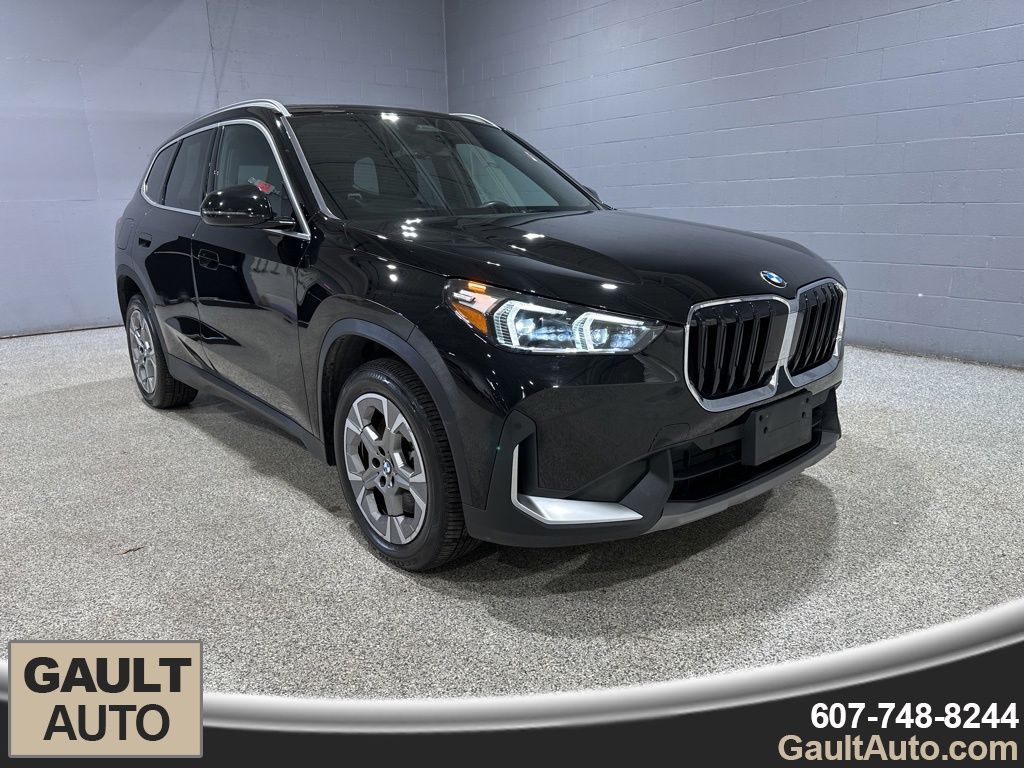 2023 BMW X1 28i's photo
