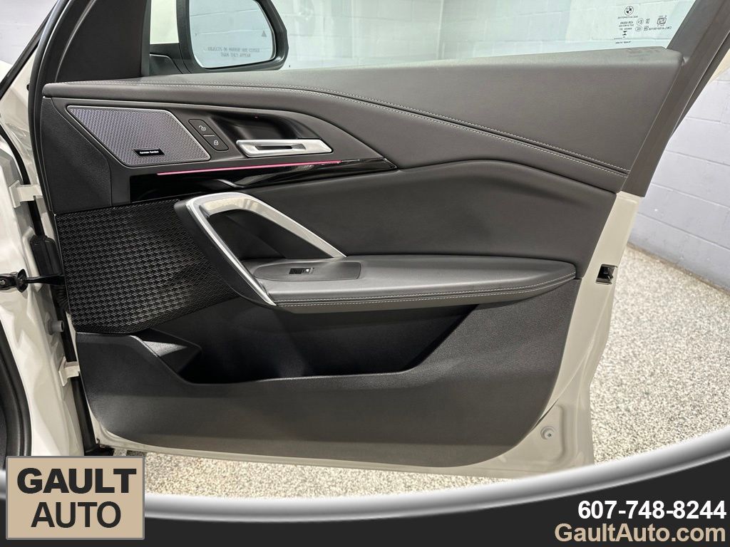 2026 BMW X1 28i - Photo 16