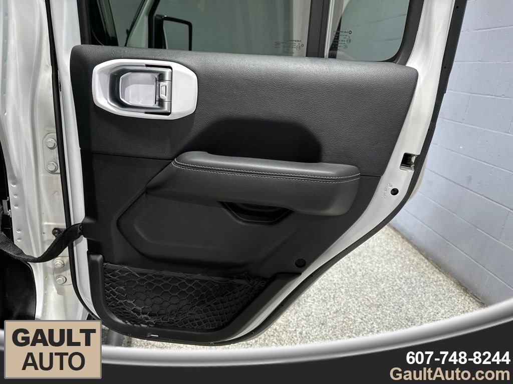 2019 Jeep Wrangler Unlimited Sahara - Photo 19