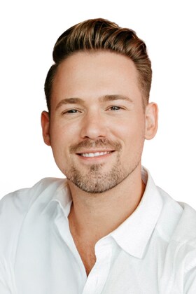 Staff member Stephen Kane from 3bbcc0a310c3