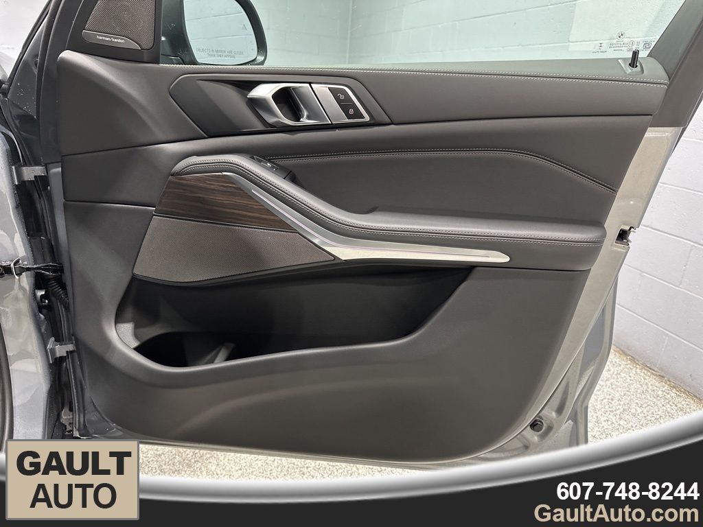 2026 BMW X5 40i - Photo 18
