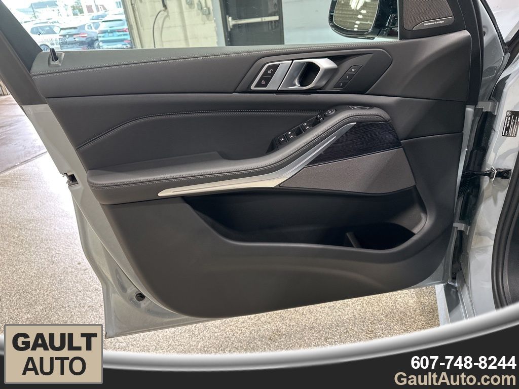 2026 BMW X5 40i - Photo 12