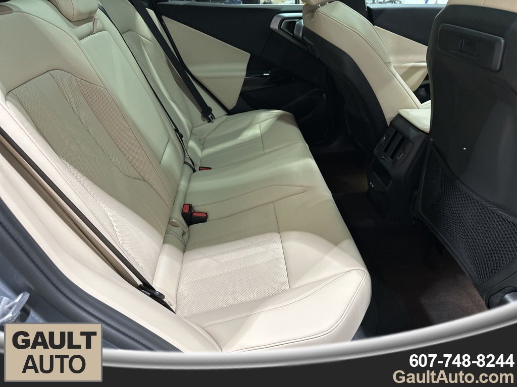 2026 BMW X3 30 - Photo 21