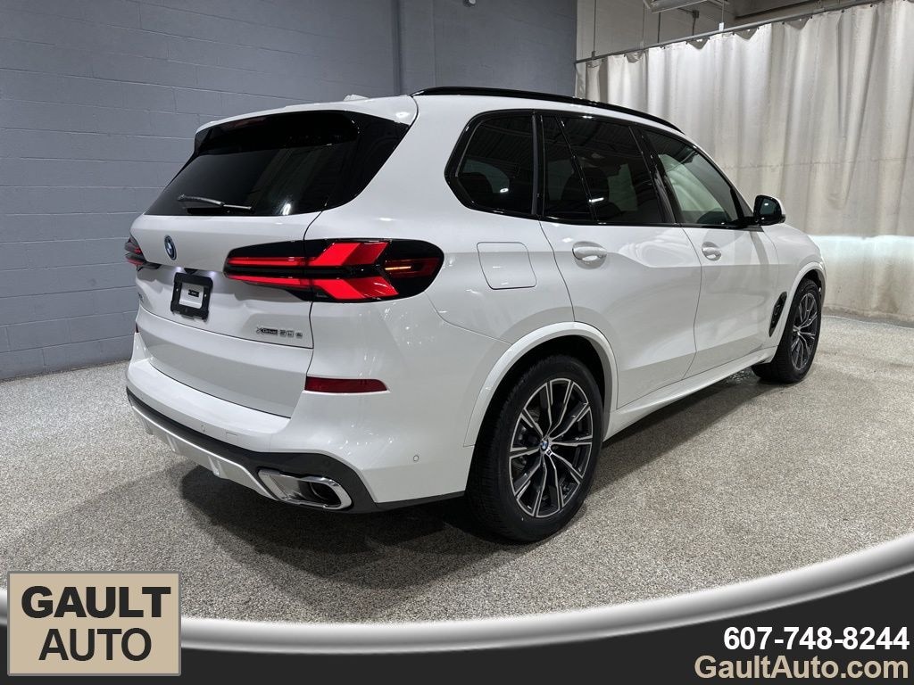 New 2026 BMW X5 PHEV xDrive50e SUV