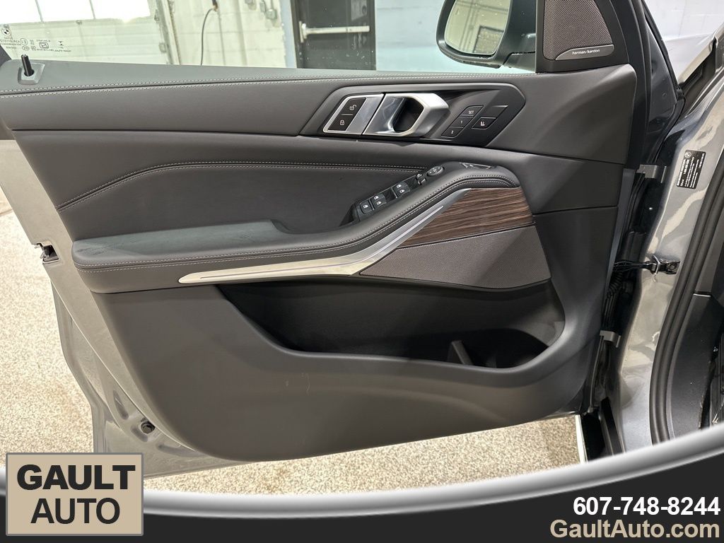2026 BMW X5 40i - Photo 13