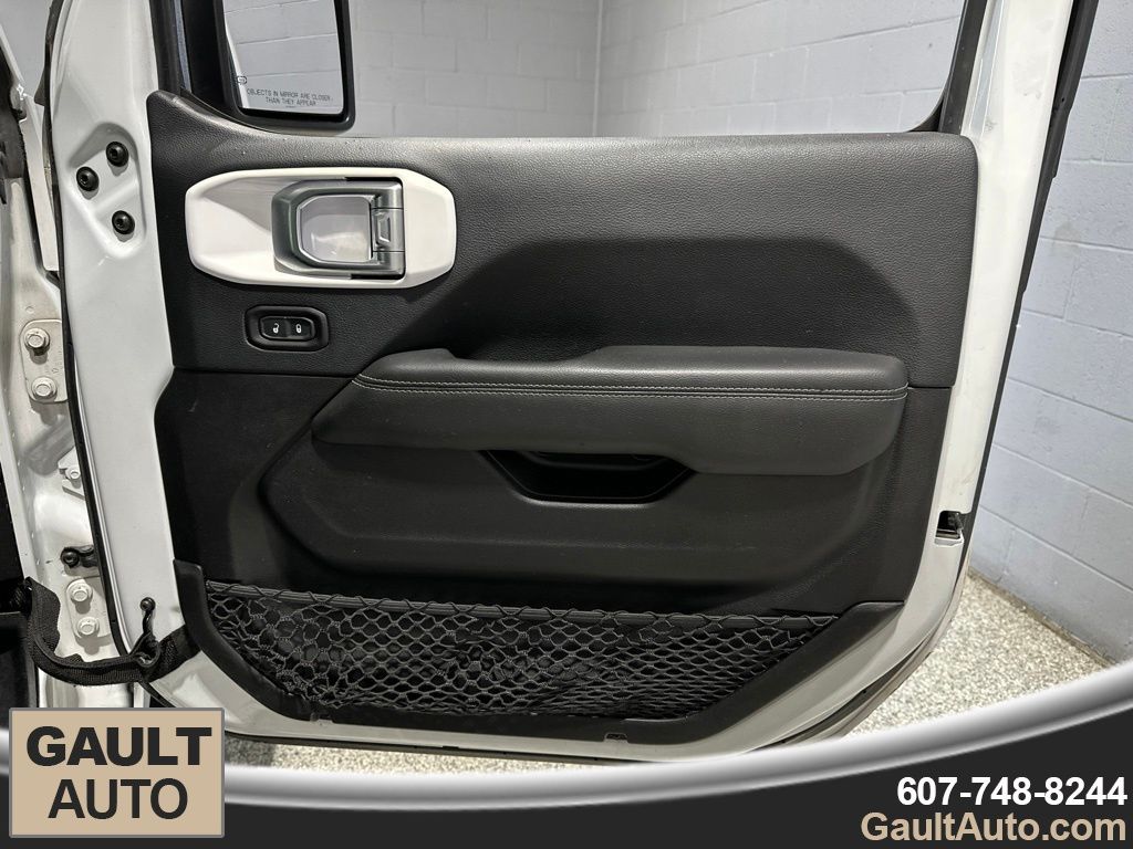2019 Jeep Wrangler Unlimited Sahara - Photo 17