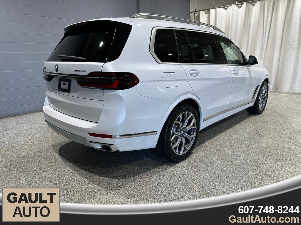 New 2027 BMW X7 xDrive40i SUV
