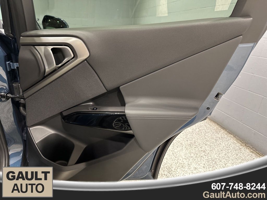 2026 BMW X3 30 - Photo 19