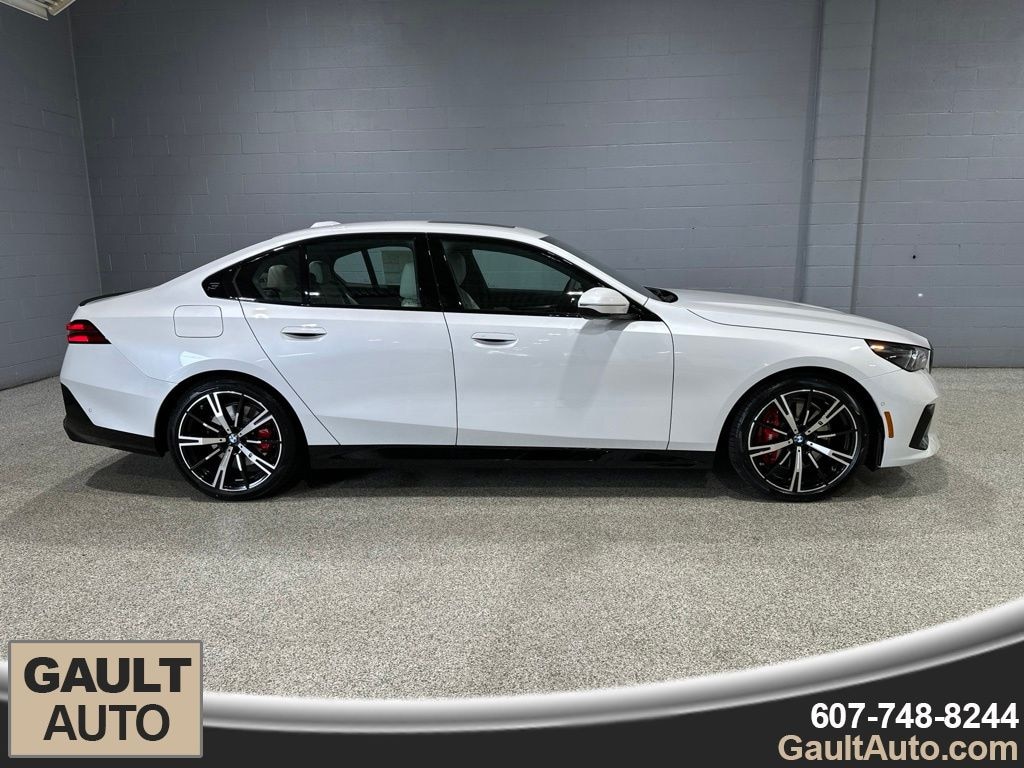New 2027 BMW 540i xDrive Sedan
