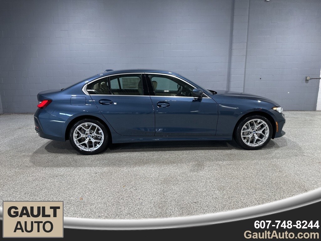 2026 Bmw 330i xDrive Sedan photo 2
